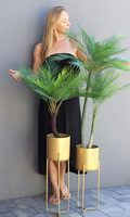 Exotica B, sztuczna palma w złotej donicy, wys.129cm