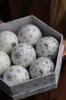 bombki dekoracyjne w pudełku prezentowym, Scandi White & Grey