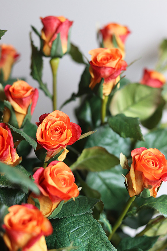 Róża Juliet, gałązka sztucznej róży, pomarańczowa