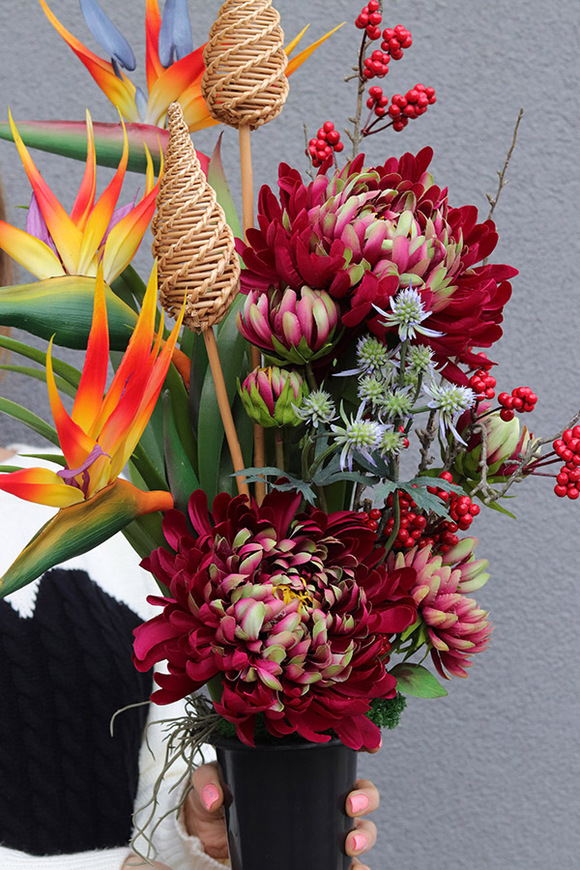 Merigold, bukiet nagrobny we wkładzie