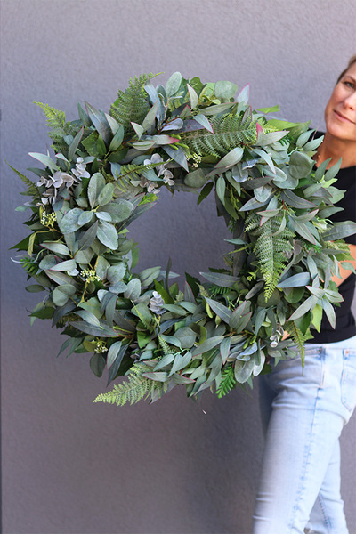 Eukaliptus Modern, zielony wianek na drzwi