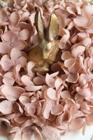 Gold Bunny, wielkanocny stroik na talerzu