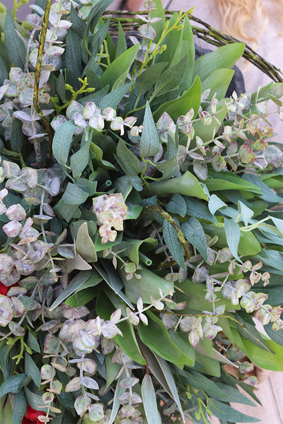 Red Tulips, dekoracja nagrobna w kształcie serca