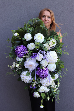 Heraklia, obfita wiązanka nagrobna biało fioletowa, dł.92cm