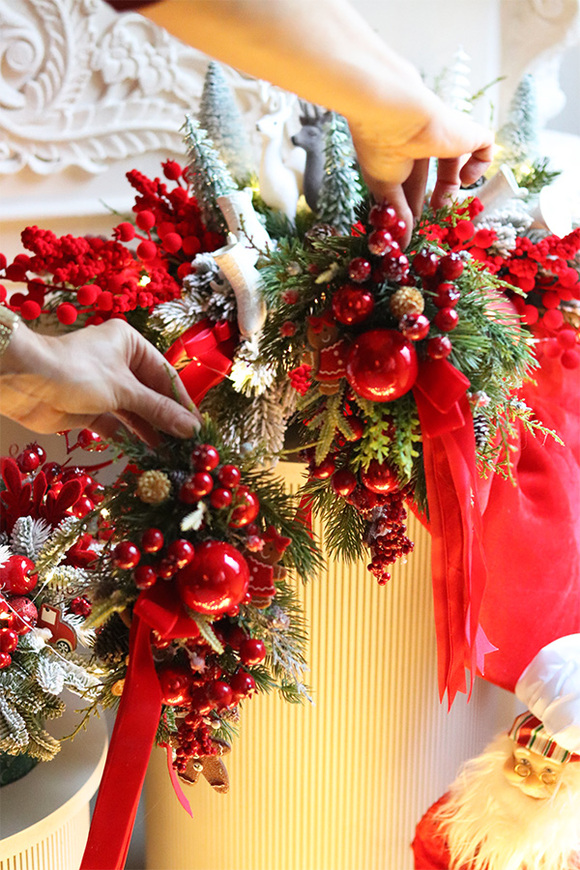 Red Dekorena Dzieciństwo, girlanda zimowa stroik na ścianę
