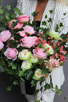 Pink Rose, bukiet nagrobny z róż we wkładzie	