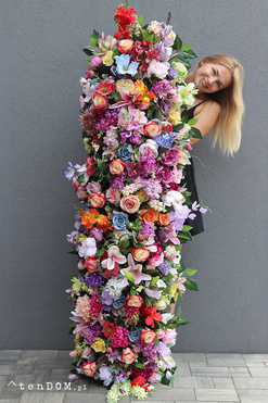 OD RĘKI Enrica, szeroka girlanda kwiatowa na duży grób, dł.200cm 