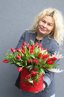 Red Spring, walentynkowy flowerbox z tulipanami