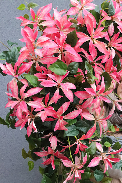 Pink World, asymetryczny wianek na drzwi