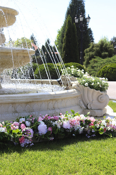 Malediwy Pink, różowa girlanda ze sztucznych kwiatów
