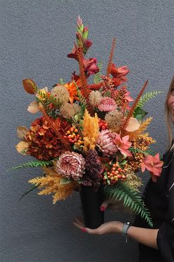 Jesienna Aura, bukiet nagrobny we wkładzie do wazonu, dł.65cm 