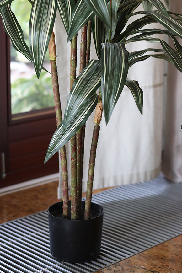 Dracena, wysokiej jakości sztuczna roślina