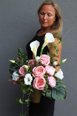 bukiet nagrobny we wkładzie, Pink Resiano, wym.70cm