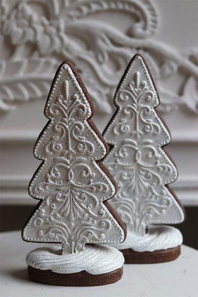 Acorn Yule, świąteczna figurka choinka	