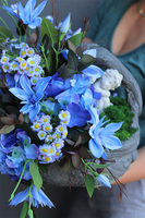 Anielski Błękit Volcan, nowoczesna kompozycja nagrobna