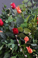 Czerwień Tulipanów, wiosenna wiązanka nagrobna