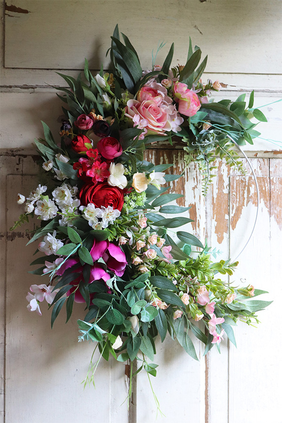 asymetryczny wianek na obręczy, Subtelle Ruby Red 3, śr.53cm