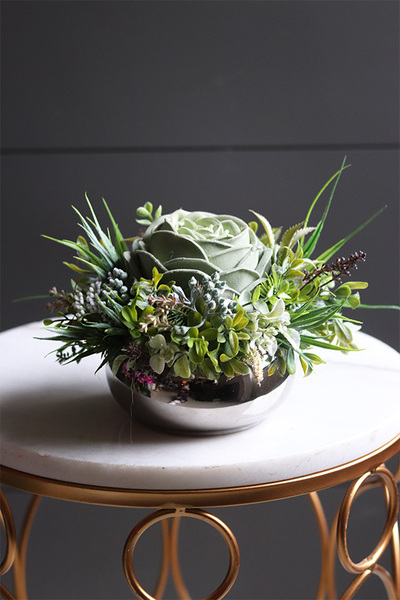 Jalote, kompozycja sukulenty w lustrzanej donicy