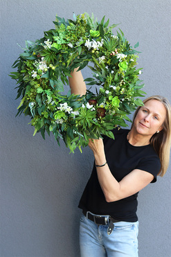 Greenelia 2, zielony wianek na drzwi, śr.56cm