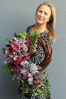 U Moniki, fioletowy asymetryczny wianek