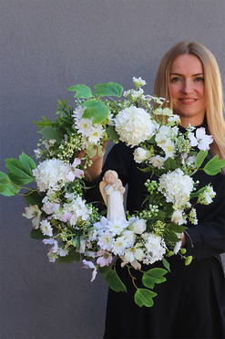 OD RĘKI Santa Angela, wianek komunijny z aniołem, śr.46cm