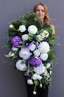 Herklia, obfita wiązanka nagrobna biało fioletowa, dł.92cm