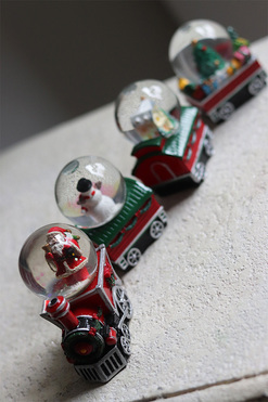 OD RĘKI Świąteczna Lokomotywa, bożonarodzeniowe szklane kule, kpl.4szt, wys.7,5cm