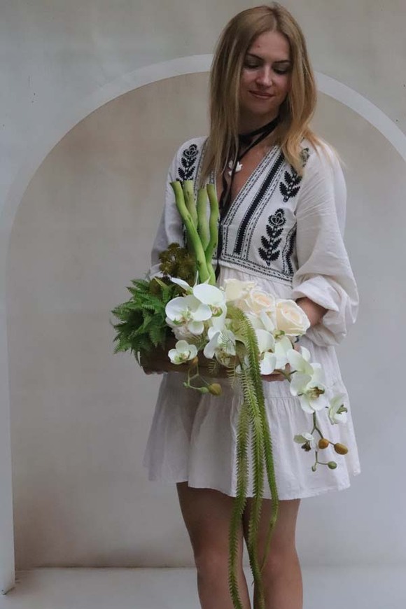 Andana White, dekoracja nagrobna w skrzynce