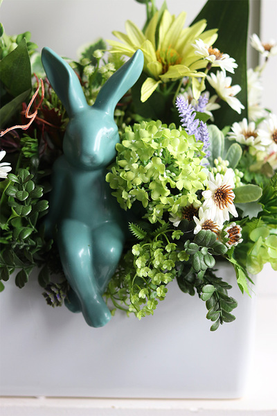 Green World Protea Bunny, kompozycja kwiatowa