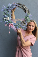 Lawendowe Dzień Dobry Witamy, asymetryczny wianek z napisem