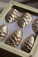 Złote Szyszki, błyszczące świąteczne bombki