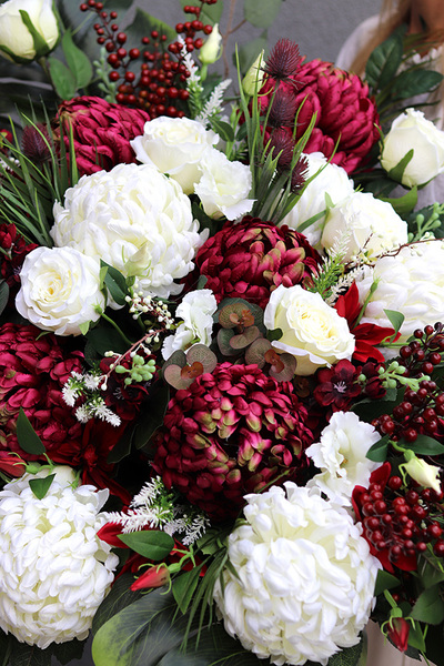 Ruberina Extra, kompozycja nagrobna w ceramicznej misie, dł.136cm