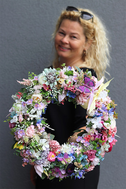 Leosi, wianek na drzwi z motylami, śr.40cm