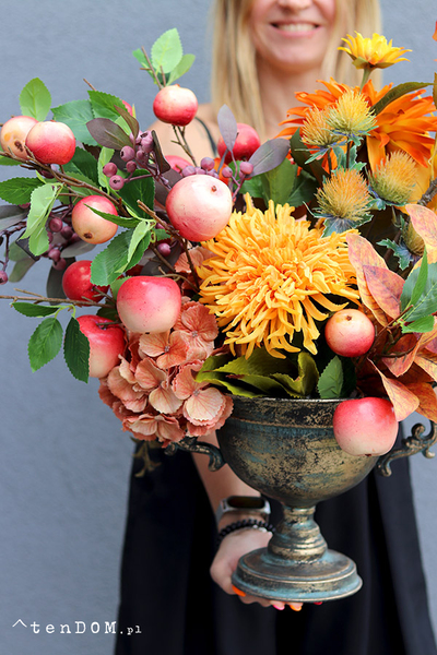 Pani Jesień, kompozycja kwiatowa w pucharze