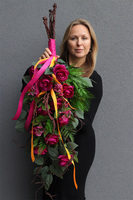 Rosalinda Roses, bukiet nagrobny do położenia, amarantowy