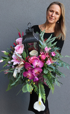 Nidena Daliria, elegancka kompozycja nagrobna z lampionem, dł.74cm