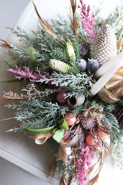 atrakcyjny świąteczny stroik, Pink House, wym.34x39cm 