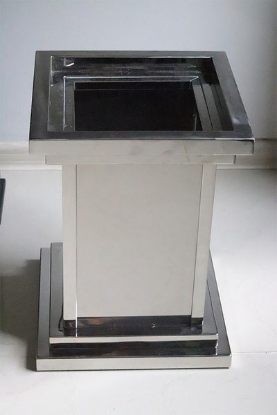 Royal Silver, metalowa donica z półką