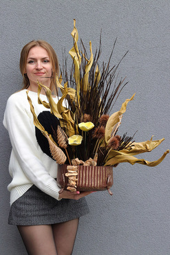 OD RĘKI Steampunk, kompozycja kwiatowa z suszem, wym.86x70cm