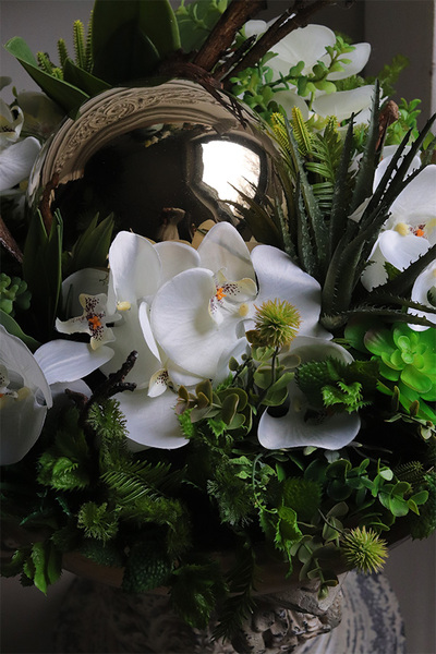 Goldenito Dekoria 2, kompozycja ze storczykiem w złotej misie