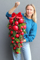 Karminowa Dekoria, girlanda świąteczna z bombkami