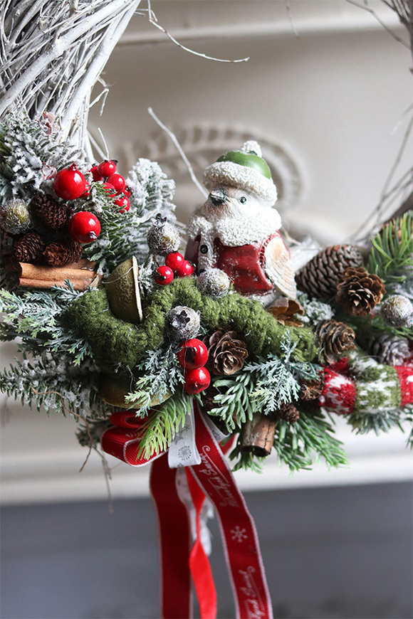 Zimowe Harce, świąteczny wianek z ptaszkiem