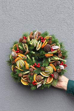 Klasyka Naturalnie 2, świąteczny wianek z suszem, śr.26cm 