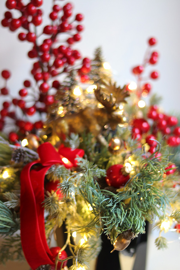 Czerwona Ballada, świąteczny stroik ze świecą