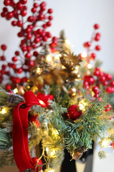 Czerwona Ballada, świąteczny stroik ze świecą