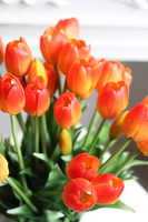 Sunset Dream, bukiet gumowych tulipanów w wazonie
