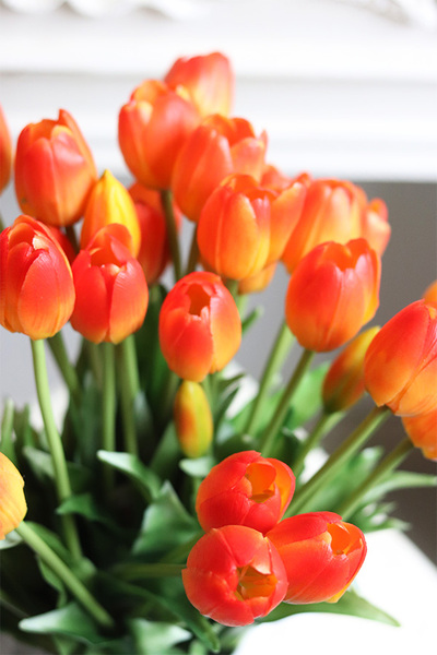 Sunset Dream, bukiet gumowych tulipanów w wazonie