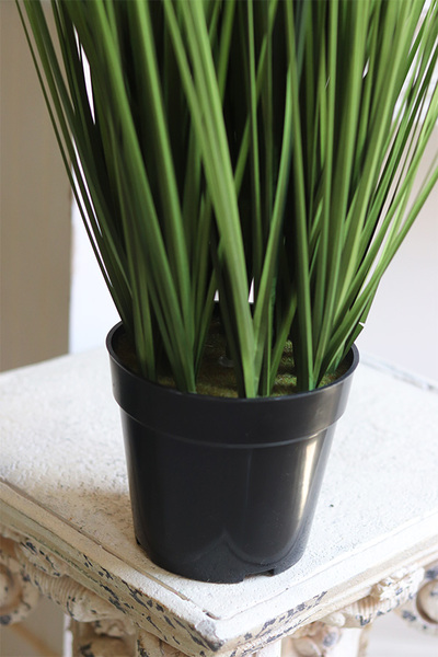 Hessita, sztuczna trawa