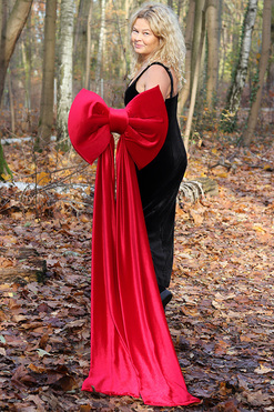 Velvet Papillon, welurowa kokarda pluszowa L, czerwona, wym.50x150 cm 