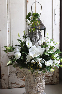 Angelo Garden Silveria, kompozycja nagrobna z aniołem i lampionem, wys.62cm 